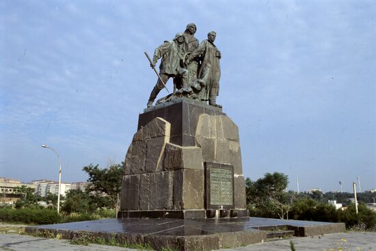 Monument to crew of URUP seiner in Novorossiysk