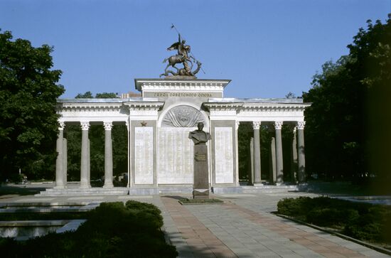 Monuments to Marshal Georgy Zhukov, St. George the Victorious