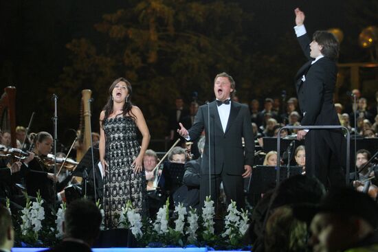 Great Voices of Russia opera concert
