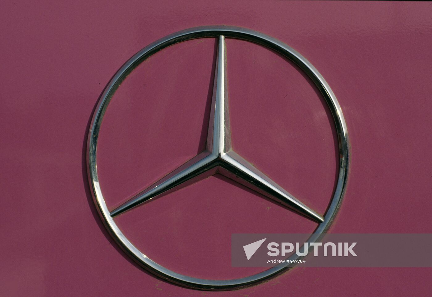 Mercedes-Benz firm style