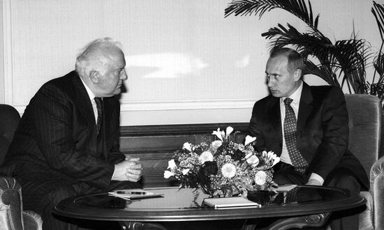 Eduard Shevardnadze and Vladimir Putin