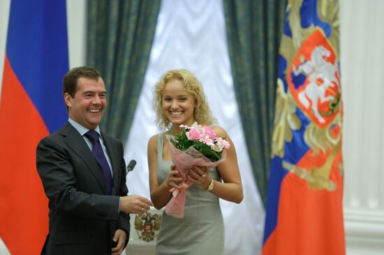Russian President awards 2008 Olympic Games winners at Kremlin