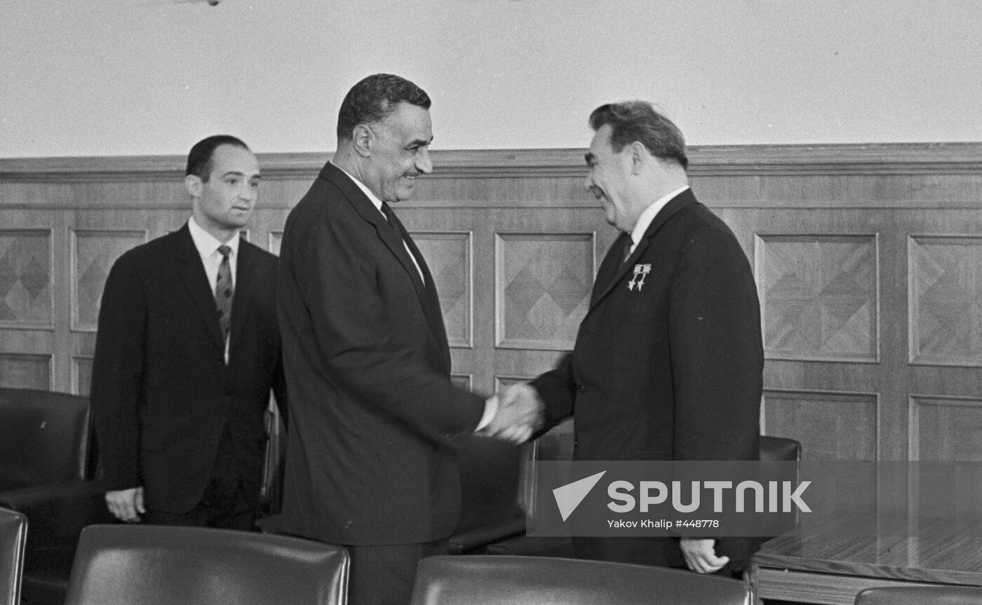 Leonid Brezhnev meeting with Gamal Abdel Nasser