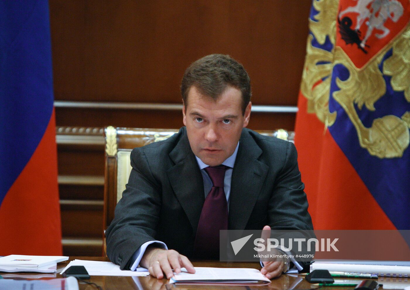 President Dmitry Medvedev chairs meeting of economic issues