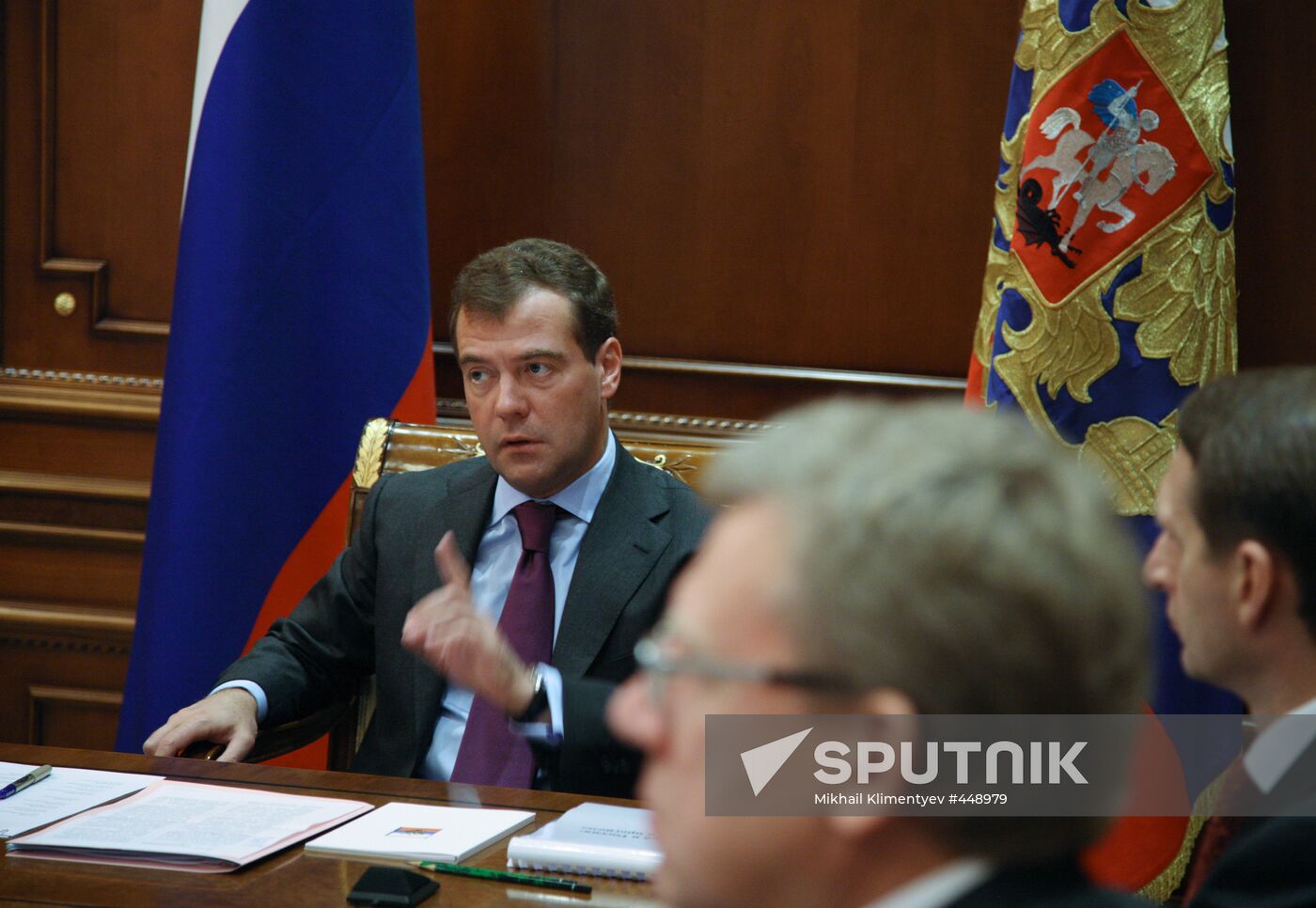 President Dmitry Medvedev chairs meeting of economic issues