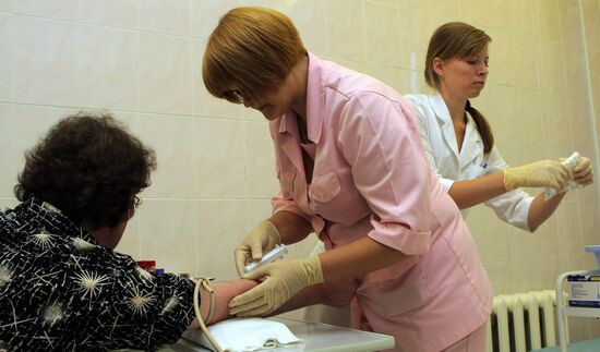 Live virus vaccine against A/H1N1 flu tested in St. Petersburg