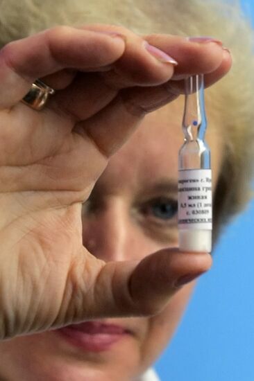 Live virus vaccine against A/H1N1 flu tested in St. Petersburg
