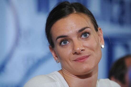 Yelena Isinbayeva