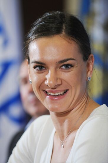 Yelena Isinbayeva