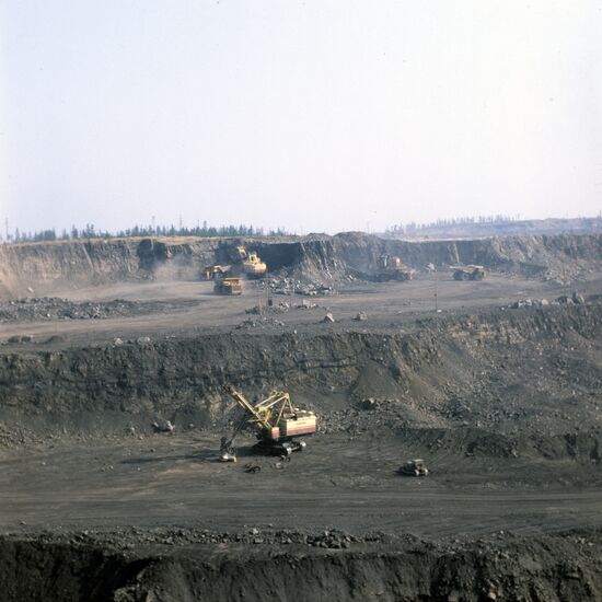Neryungri coal field