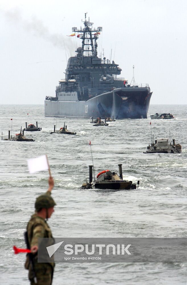 West 2009 maneuver preparation in Kaliningrad Region
