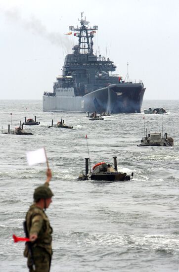 West 2009 maneuver preparation in Kaliningrad Region