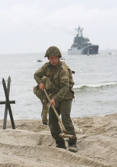 Preparation prior to West 2009 maneuver in Kalinigrad Region
