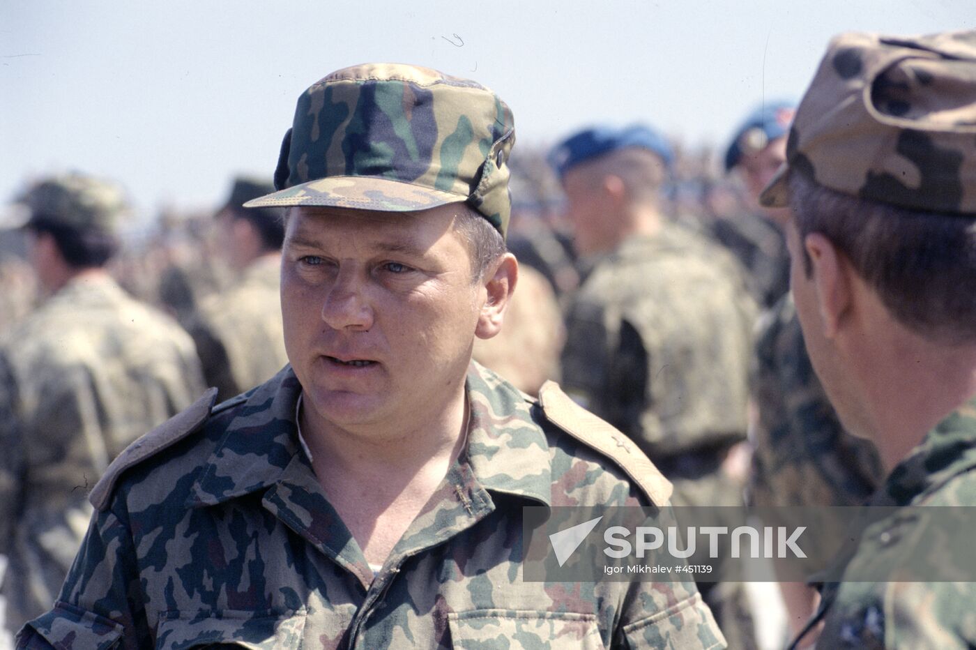 Major general V. Shamanov among colleagues