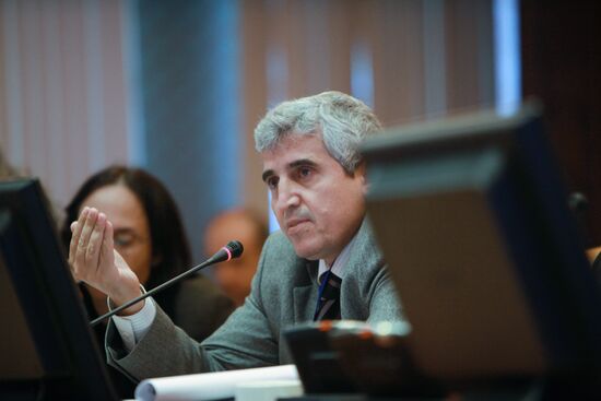 Hüseyin Bağci, Turkey