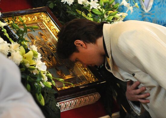 Wonderworking Kursk Root Icon of Our Lady of the Sign in Moscow