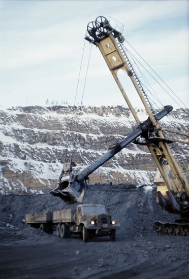 Neryungri coal field