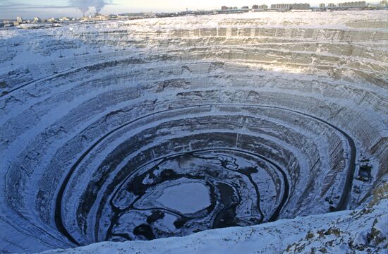 Diamond pipe