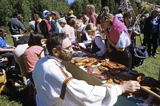 Fair of popular crafts