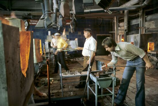 Operating department at Krasny May Glass Manufacturing Plant