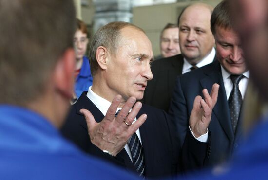 Vladimir Putin visits Tula
