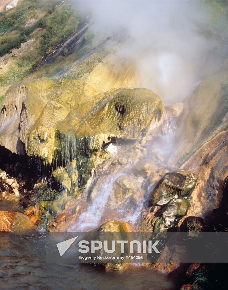Malachite Grotto Geyser
