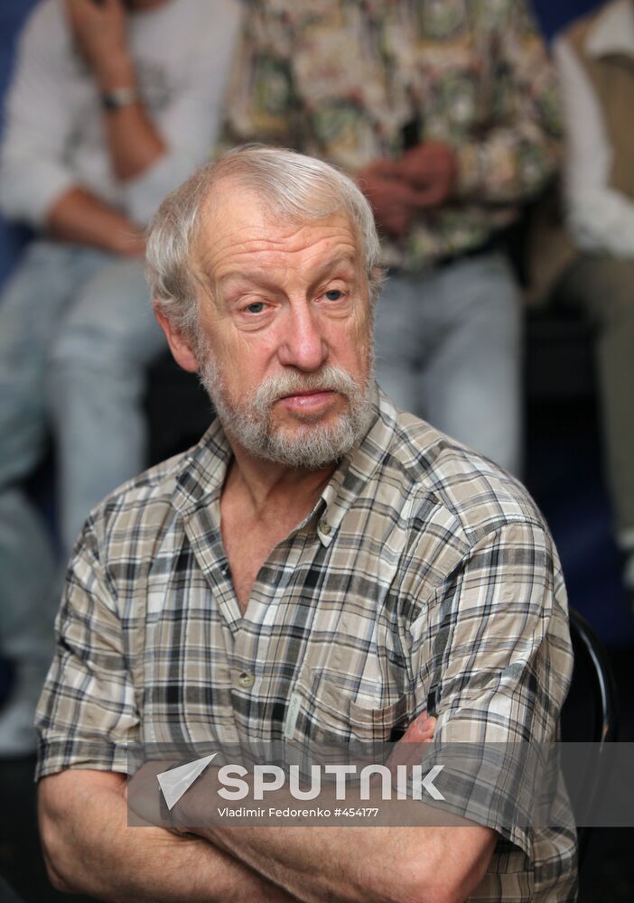 Taganka Theater company's meeting