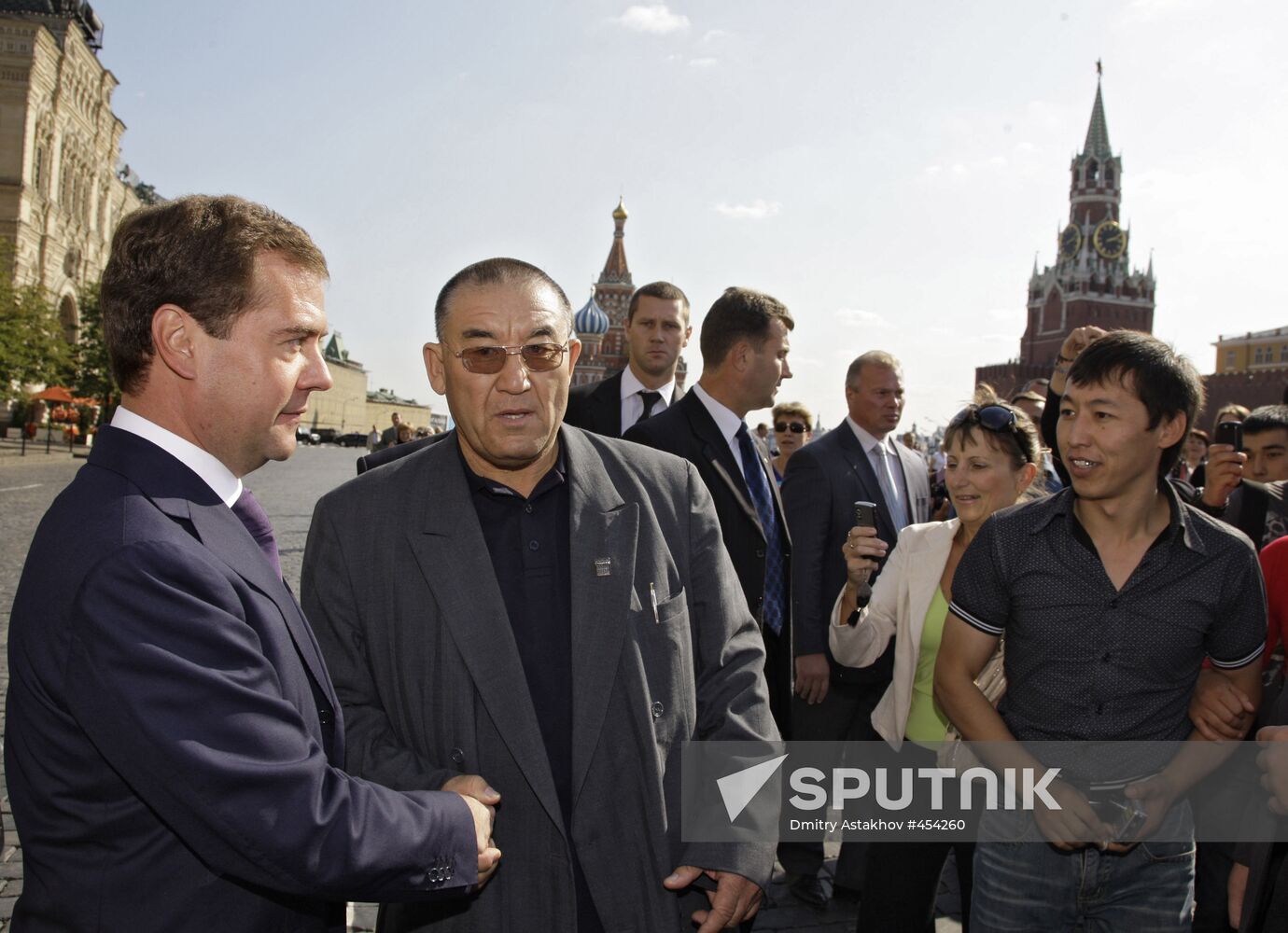 Dmitry Medvedev meets with members of Valdai Discussion Club