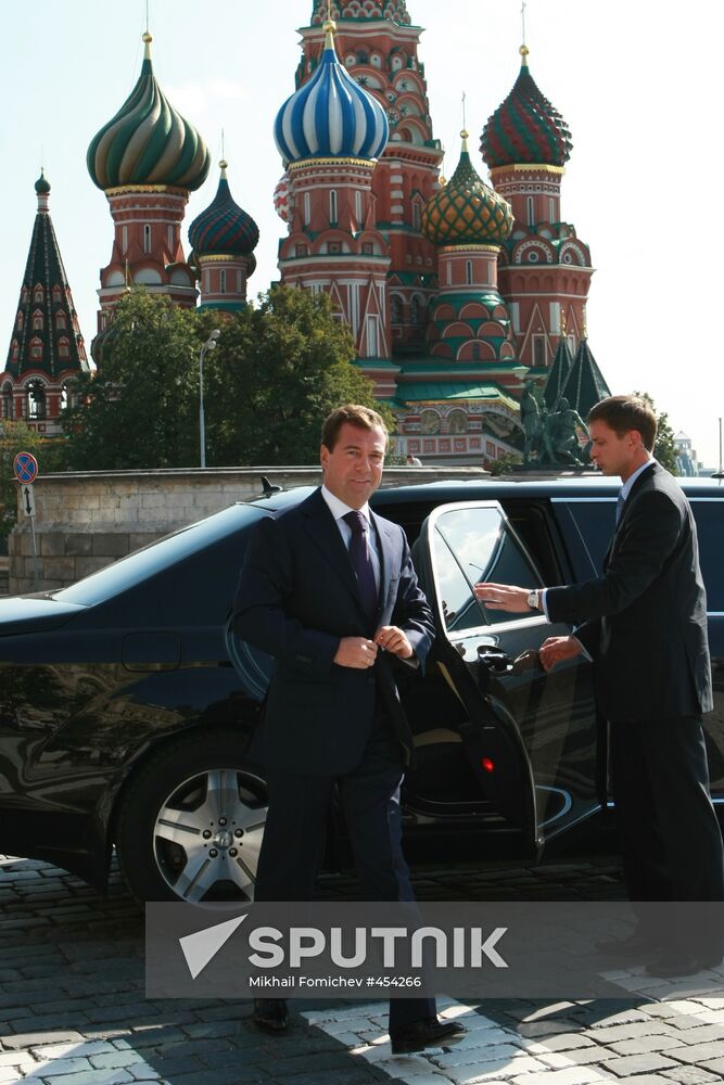 Dmitry Medvedev meets with members of Valdai Discussion Club