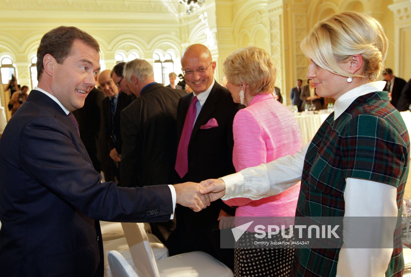 Dmitry Medvedev meets with members of Valdai Discussion Club