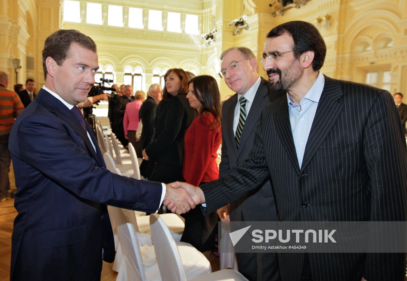 Dmitry Medvedev meets with members of Valdai Discussion Club