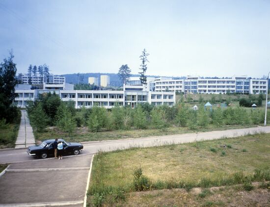 Resort area at Bratskoye Sea