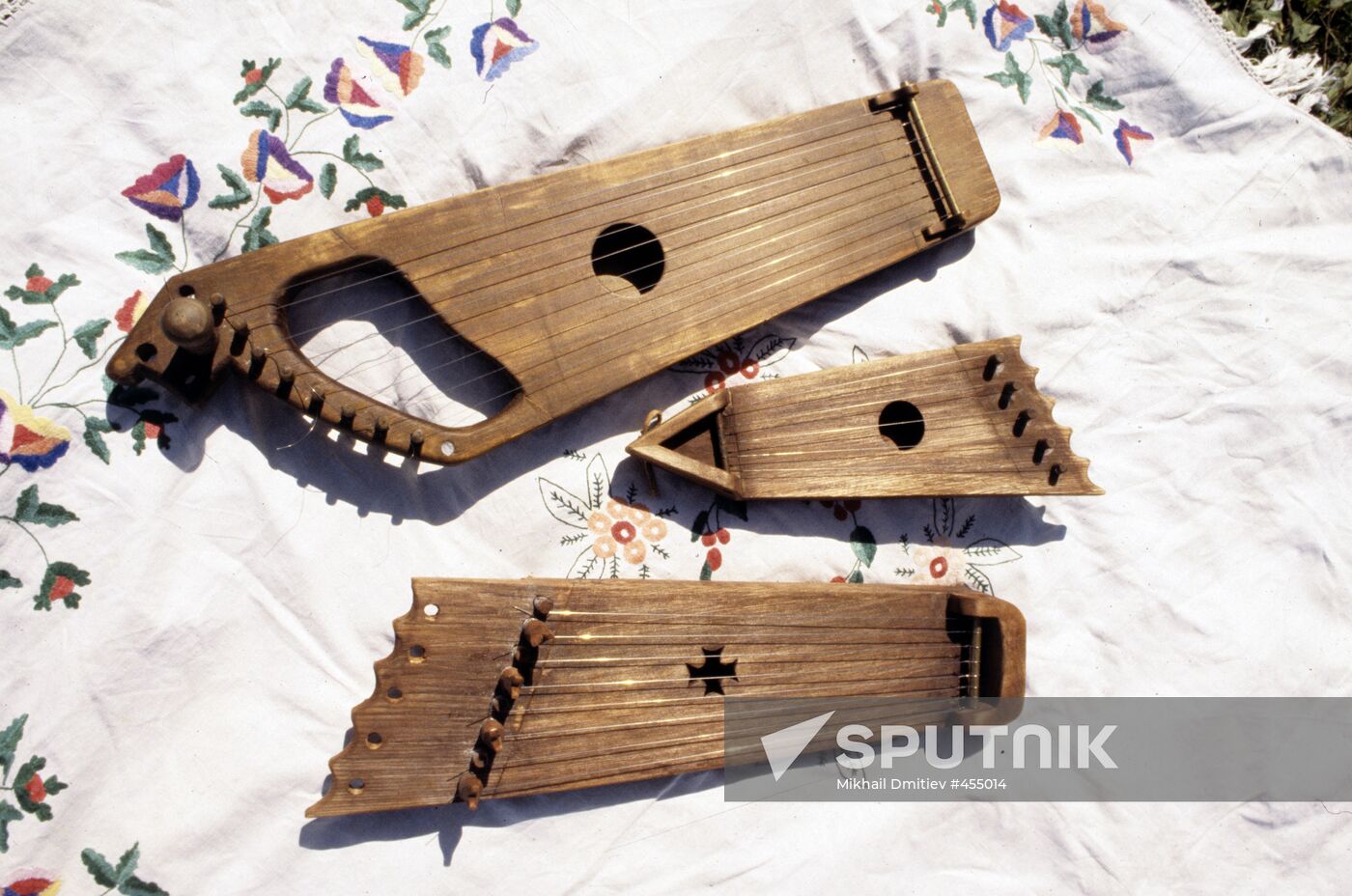 Folk musical instrument