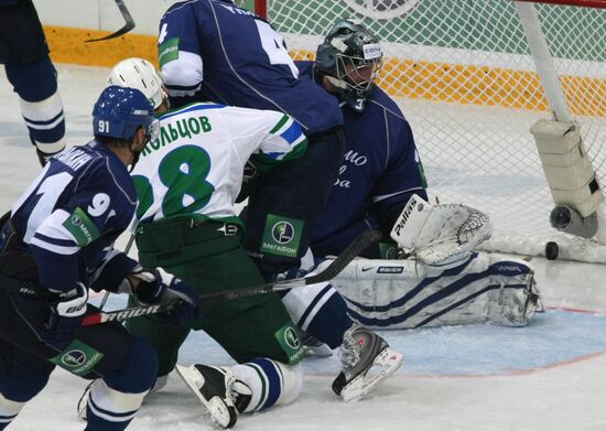 Ice Hockey. CHL. Dynamo vs. Salavat Yulayev