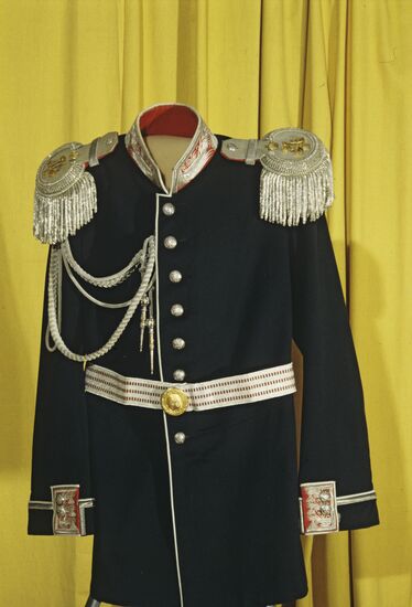Single-breasted naval jacket with high collar