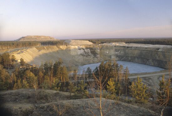 Malyshev emerald and beryllium deposit