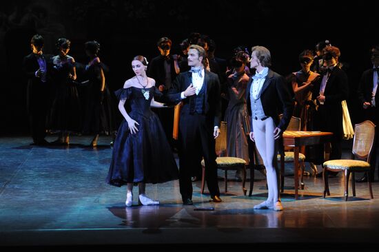 New National Theatre Tokyo ballet company performing in Moscow