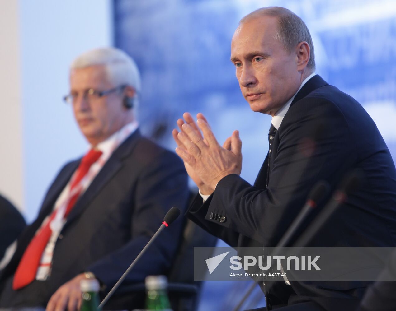 Vladimir Putin at VIII International Investment Forum Sochi 2009