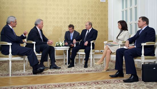 Vladimir Putin meeting with Jeffrey R. Immelt