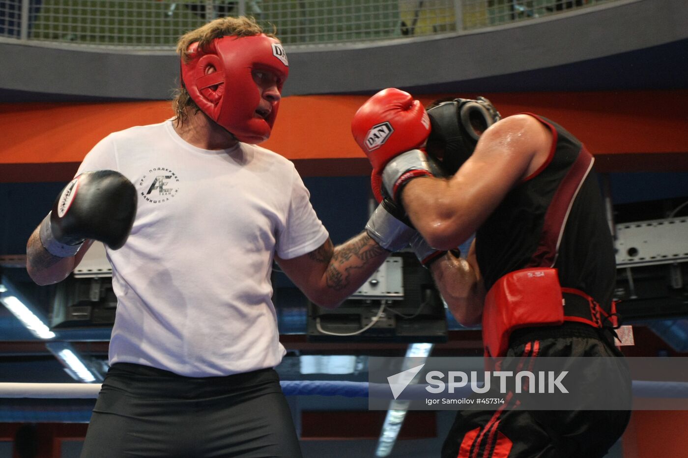 Fyodor Yemelyanenko vs. Valery Brudov sparring