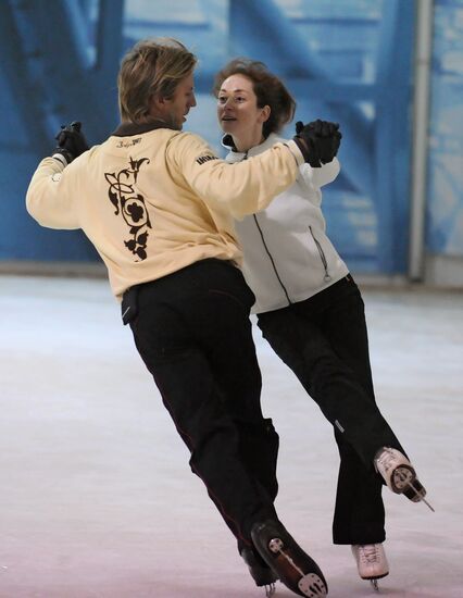 Rehearsals of Lednikovy Period 2009 Figure Skating Show