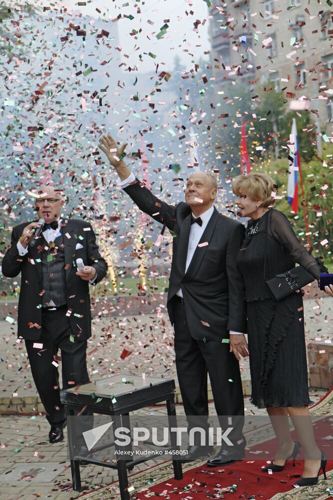 Vladmir Menshov's induction into Star Alley (Walk of Fame)