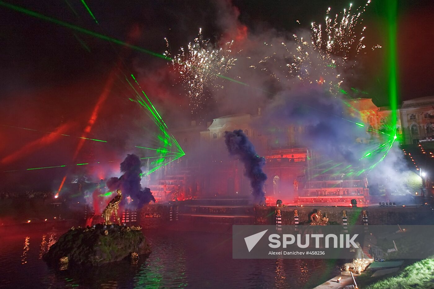 Legend of the Four Elements light and music show, Peterhof