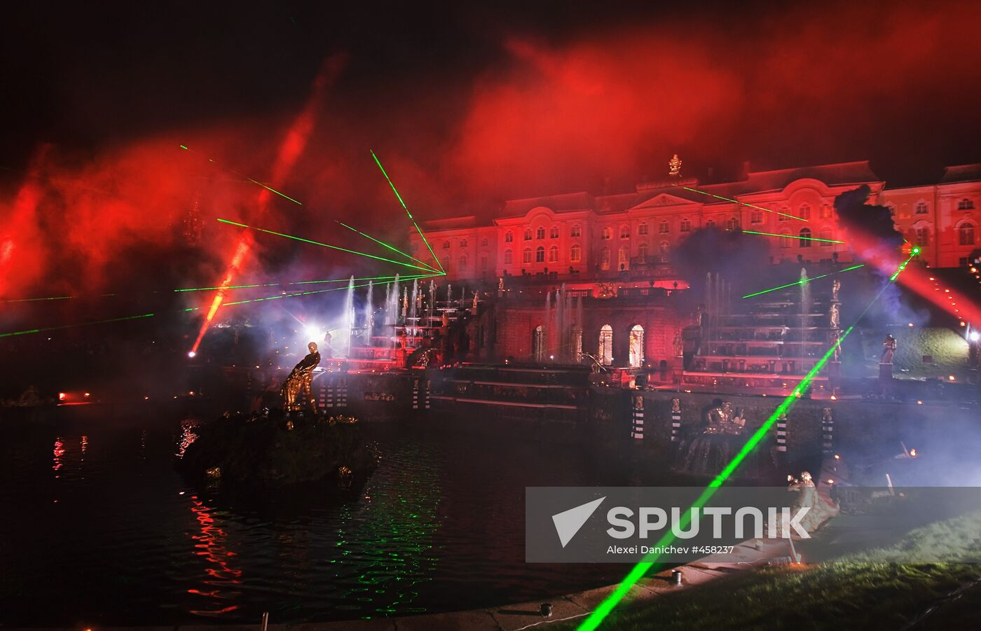 Legend of the Four Elements light and music show, Peterhof
