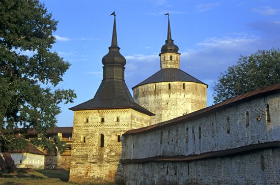Glukhaya (Kotelnaya) Tower