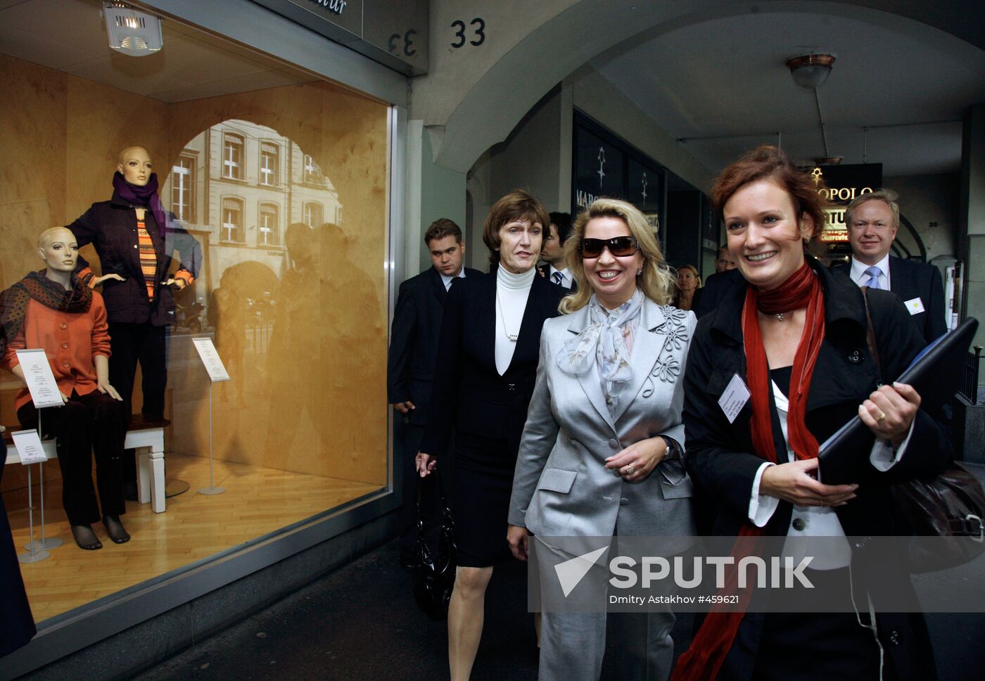 Russian First Lady takes walk around Bern