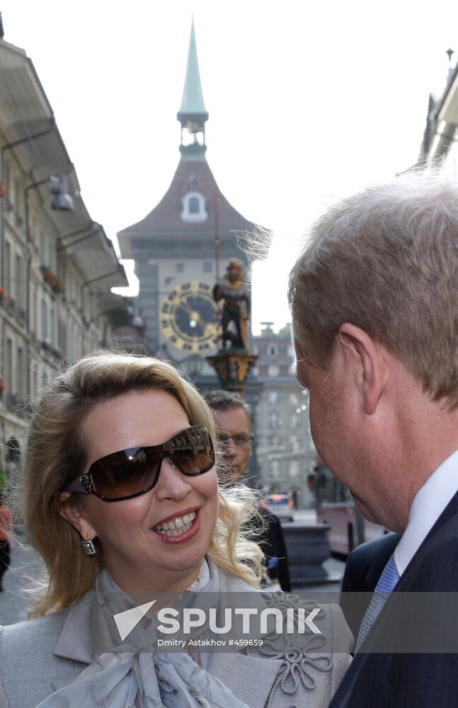 Russian First Lady takes walk around Bern