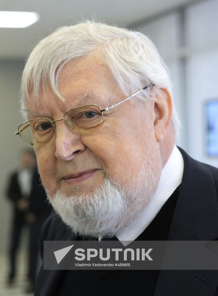 Lev Nikolayev