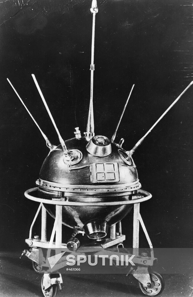 Luna 1