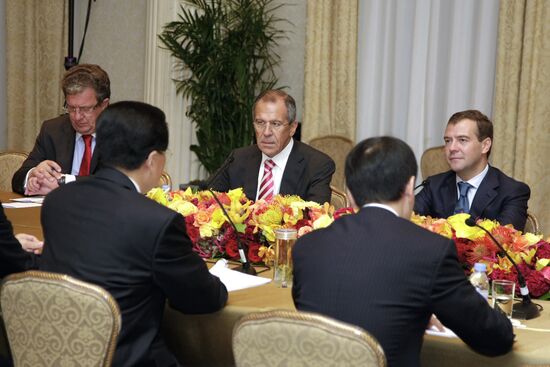 Russian, Chinese Presidents meet